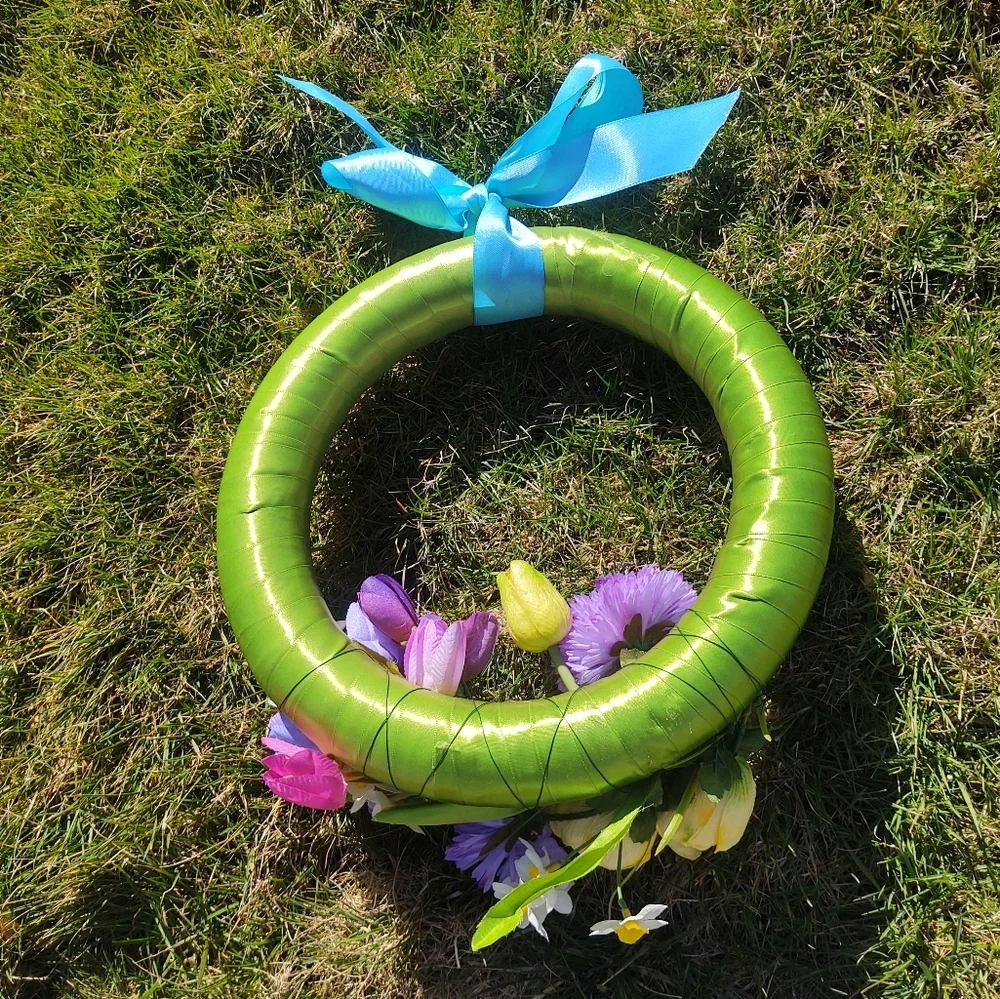 Tulip•BouQueT 💐 Wreath~ +Blue/Green Ribbon Trim~